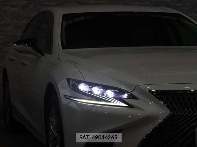 Lexus LS 2018-01 7786511-14