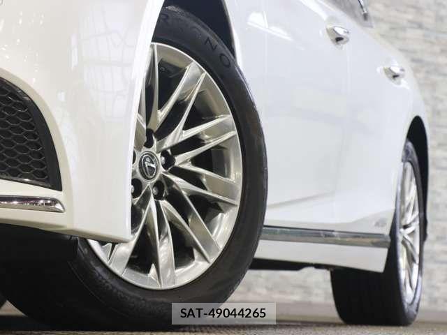 Lexus LS 2018-01 7786511-17