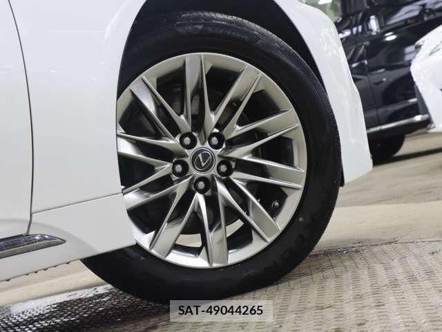 Lexus LS 2018-01 7786511-18