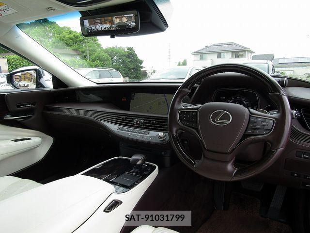 Lexus LS 2018-11 7786513-1
