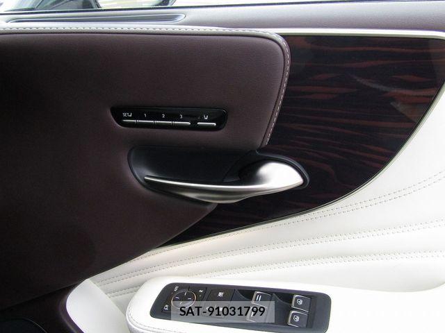 Lexus LS 2018-11 7786513-23