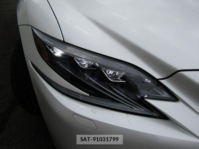 Lexus LS 2018-11 7786513-25