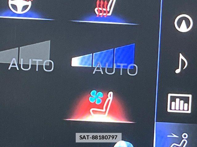 Lexus LS 2018-10 7877360-10