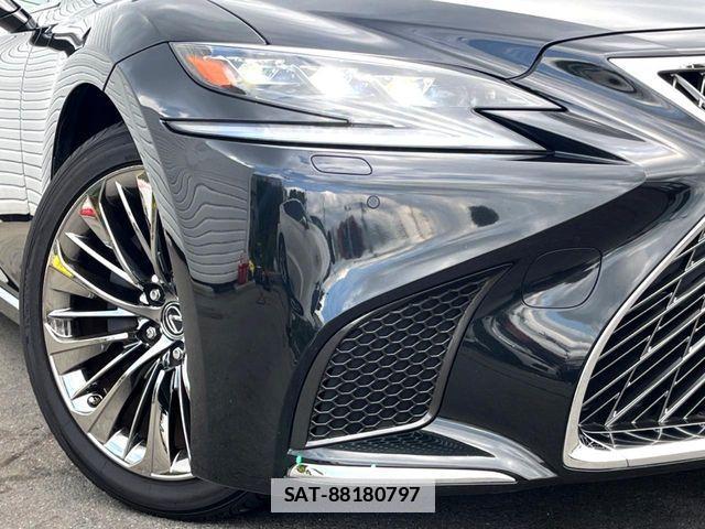Lexus LS 2018-10 7877360-18