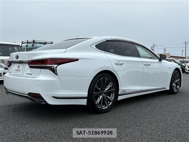 Lexus LS 2018-06 7877358-3