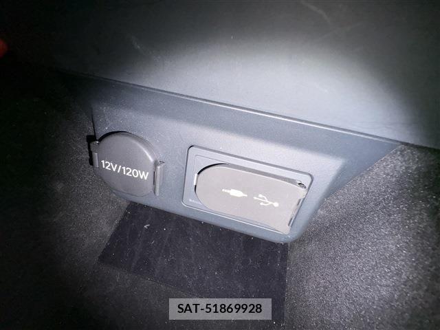 Lexus LS 2018-06 7877358-4