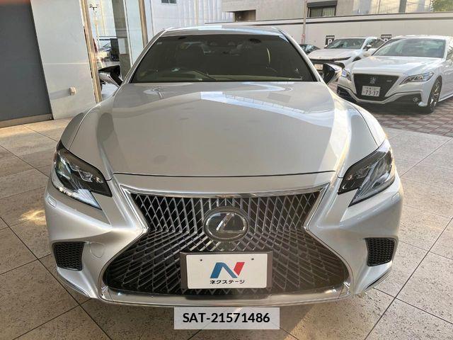 Lexus LS 2019-10 7877359-14