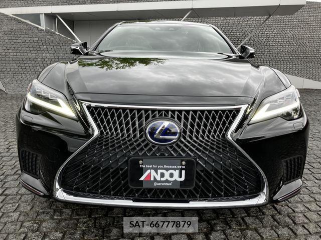 Lexus LS 2021-06 7962413-5