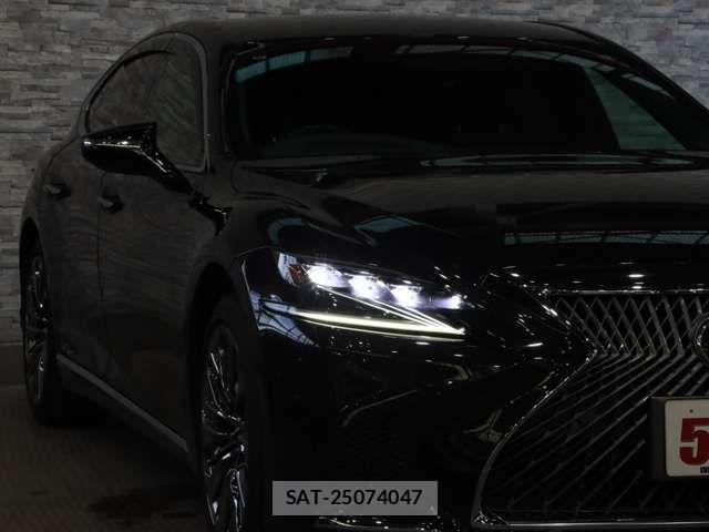 Lexus LS 2017-11 8036440-10