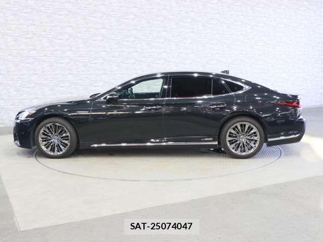 Lexus LS 2017-11 8036440-12