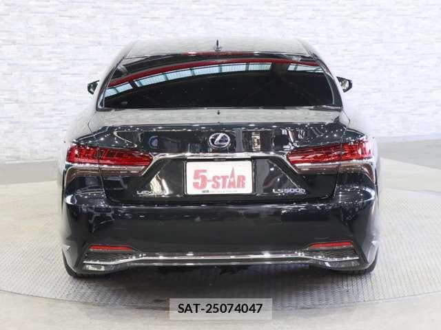 Lexus LS 2017-11 8036440-13