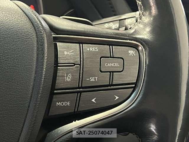 Lexus LS 2017-11 8036440-18