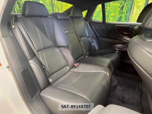 Lexus LS 2018-05 8036441-11