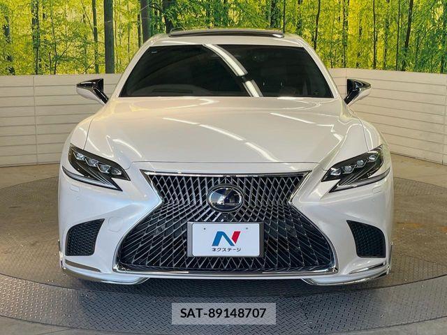 Lexus LS 2018-05 8036441-14