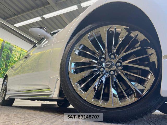 Lexus LS 2018-05 8036441-4