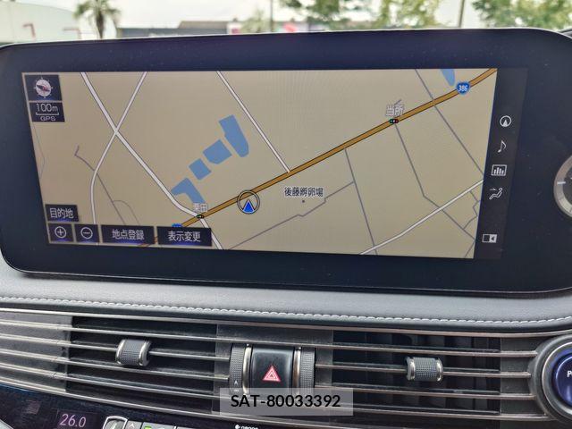 Lexus LS 2021-06 8074349-14