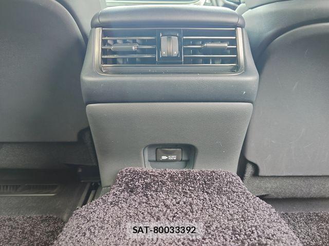 Lexus LS 2021-06 8074349-22