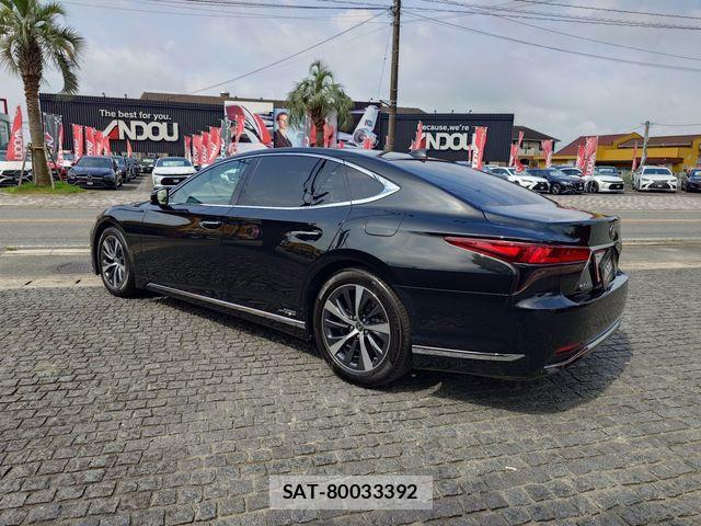 Lexus LS 2021-06 8074349-3