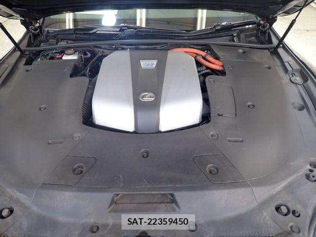 Lexus LS 2017-12 8074347-27