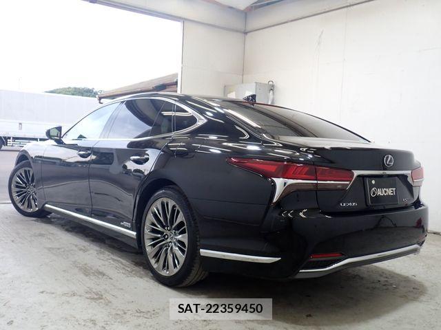 Lexus LS 2017-12 8074347-2