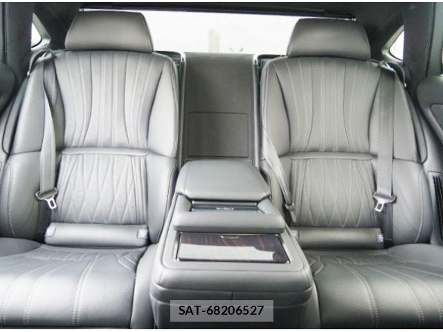 Lexus LS 2021-06 8100143-11