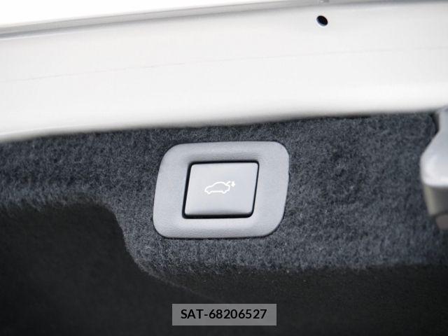 Lexus LS 2021-06 8100143-14