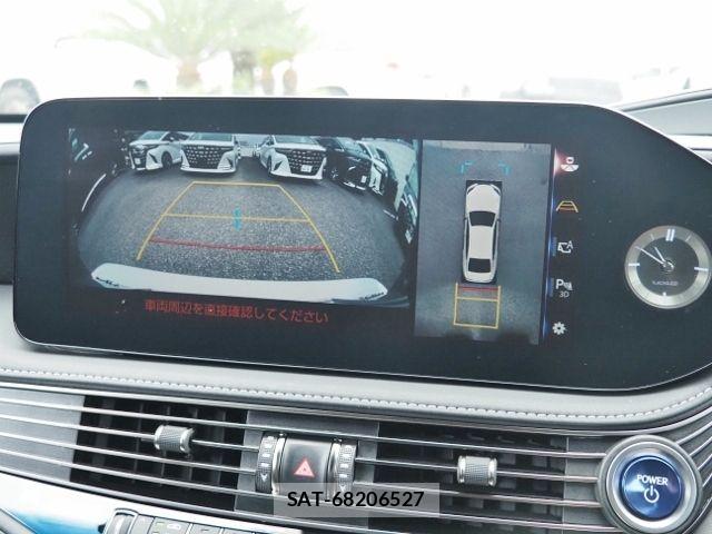 Lexus LS 2021-06 8100143-18