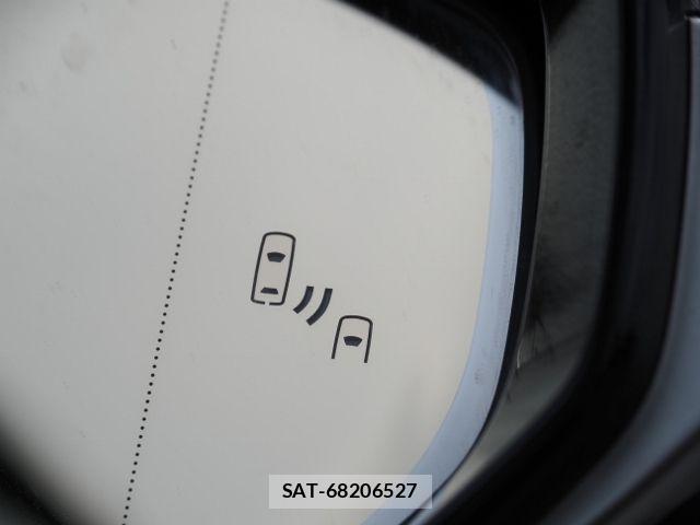 Lexus LS 2021-06 8100143-21