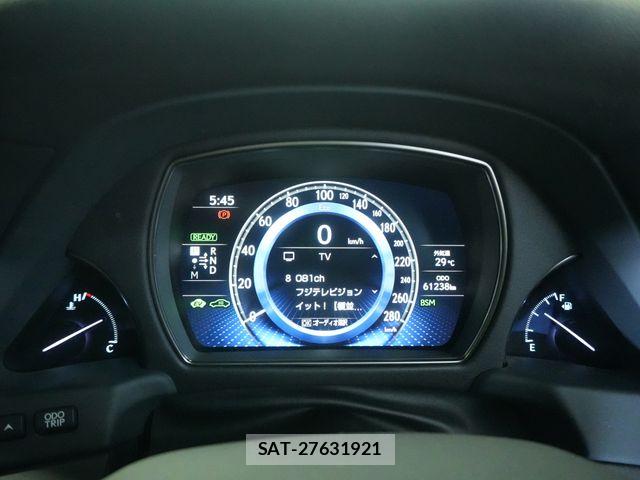 Lexus LS 2017-12 8100146-14