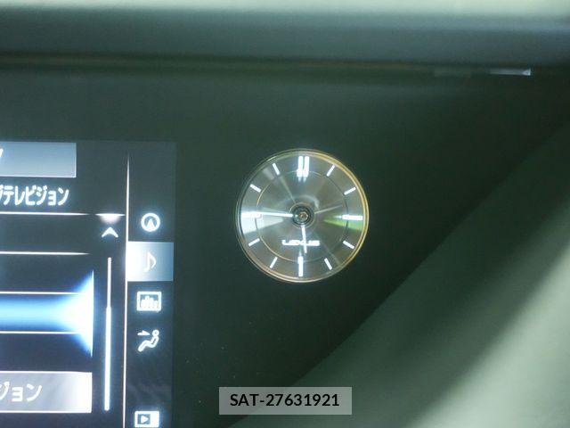 Lexus LS 2017-12 8100146-15