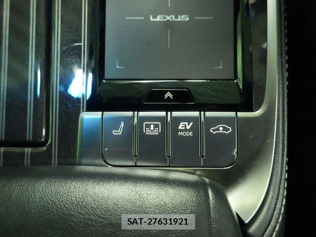 Lexus LS 2017-12 8100146-18