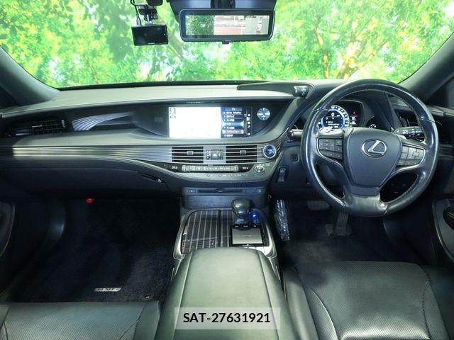 Lexus LS 2017-12 8100146-5