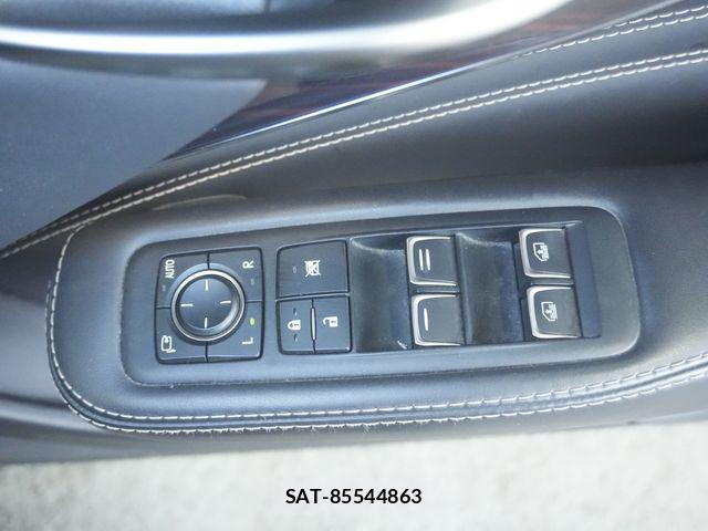 Lexus LS 2018-07 8100144-17