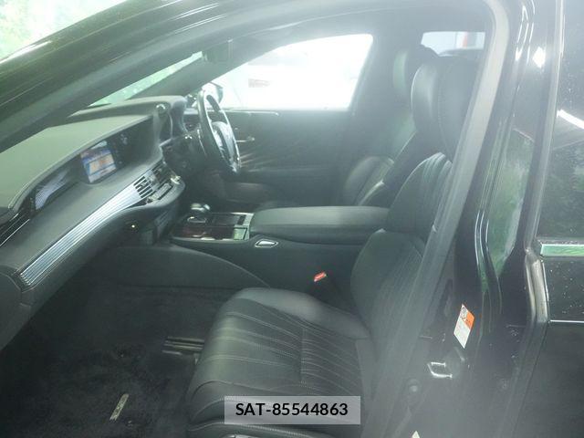 Lexus LS 2018-07 8100144-27