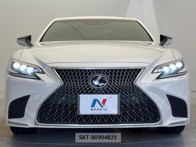 Lexus LS 2018-01 8131010-14