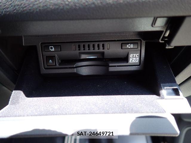 Lexus LS 2021-06 8158698-15