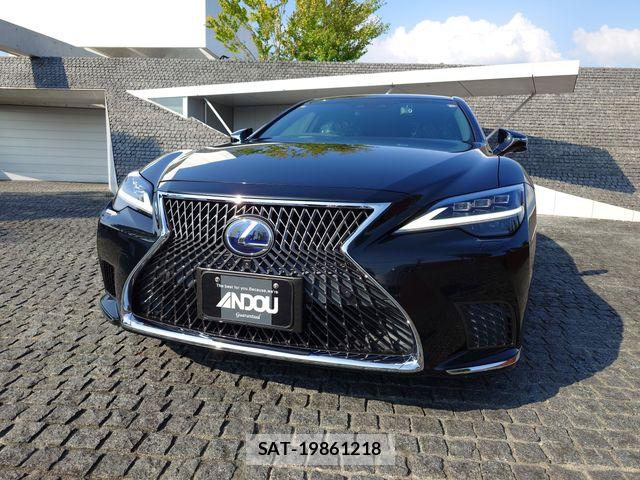 Lexus LS 2021-07 8245725-5