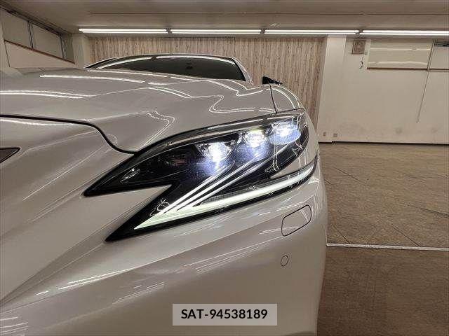 Lexus LS 2017-12 8315191-10