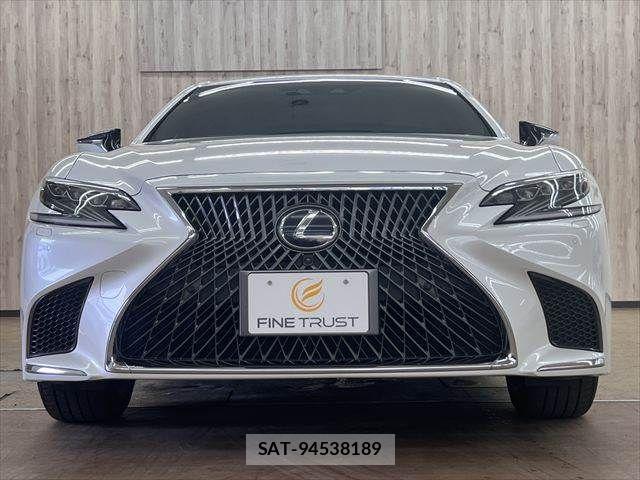 Lexus LS 2017-12 8315191-11