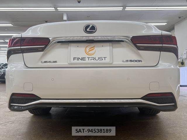 Lexus LS 2017-12 8315191-14