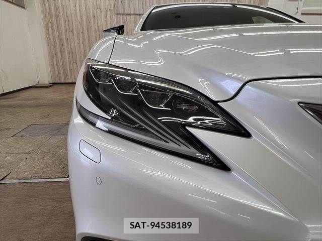 Lexus LS 2017-12 8315191-19