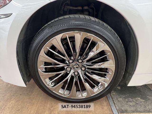 Lexus LS 2017-12 8315191-24