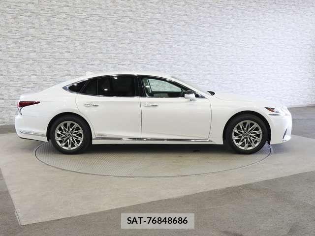 Lexus LS 2017-11 8315190-13