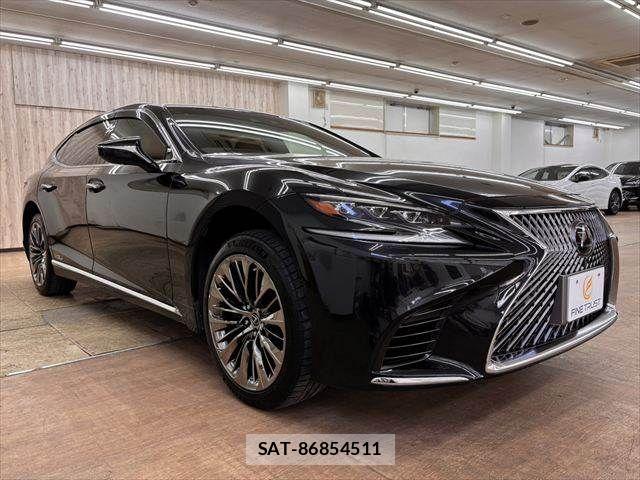 Lexus LS 2018-03 8336566-11