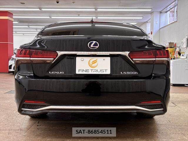 Lexus LS 2018-03 8336566-13