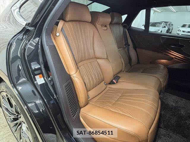 Lexus LS 2018-03 8336566-7