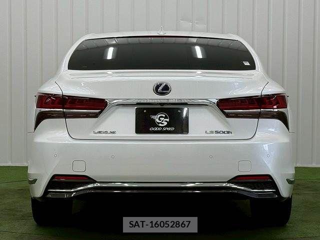 Lexus LS 2017-11 8336564-12