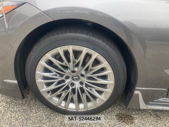 Lexus LS 2024-02 8336562-9