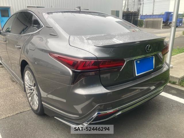 Lexus LS 2024-02 8336562-4