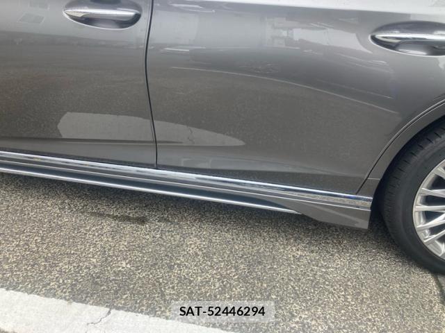 Lexus LS 2024-02 8336562-8